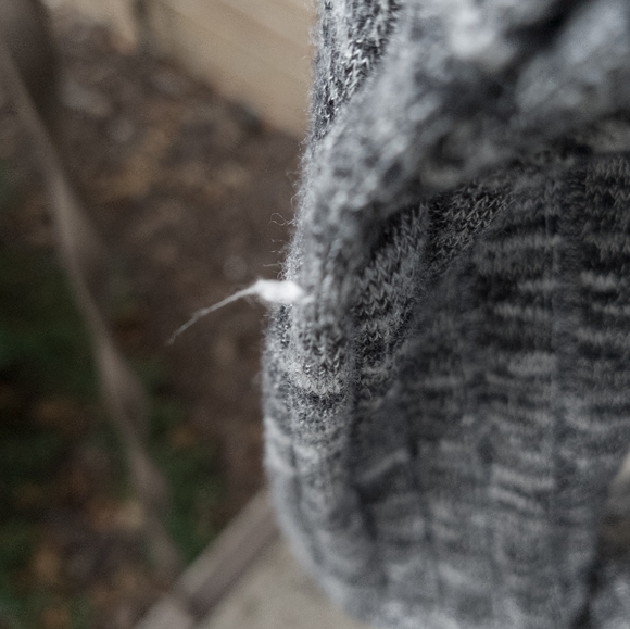 VGUC Maurices ribbed turtleneck tunic w/ ruching, sz M - Picture 7 of 7